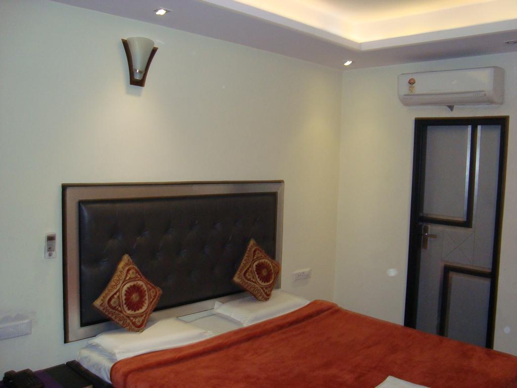 Hotel S P Nueva Delhi Exterior foto